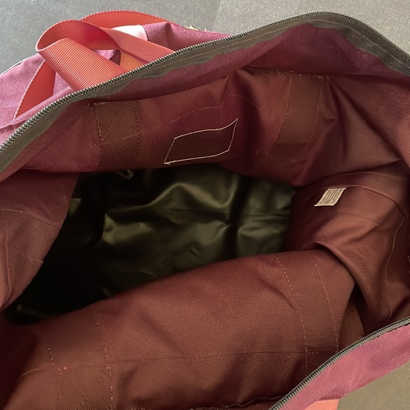 Victoria’s Secret PINK Duffle Bag - Picture 3 of 4